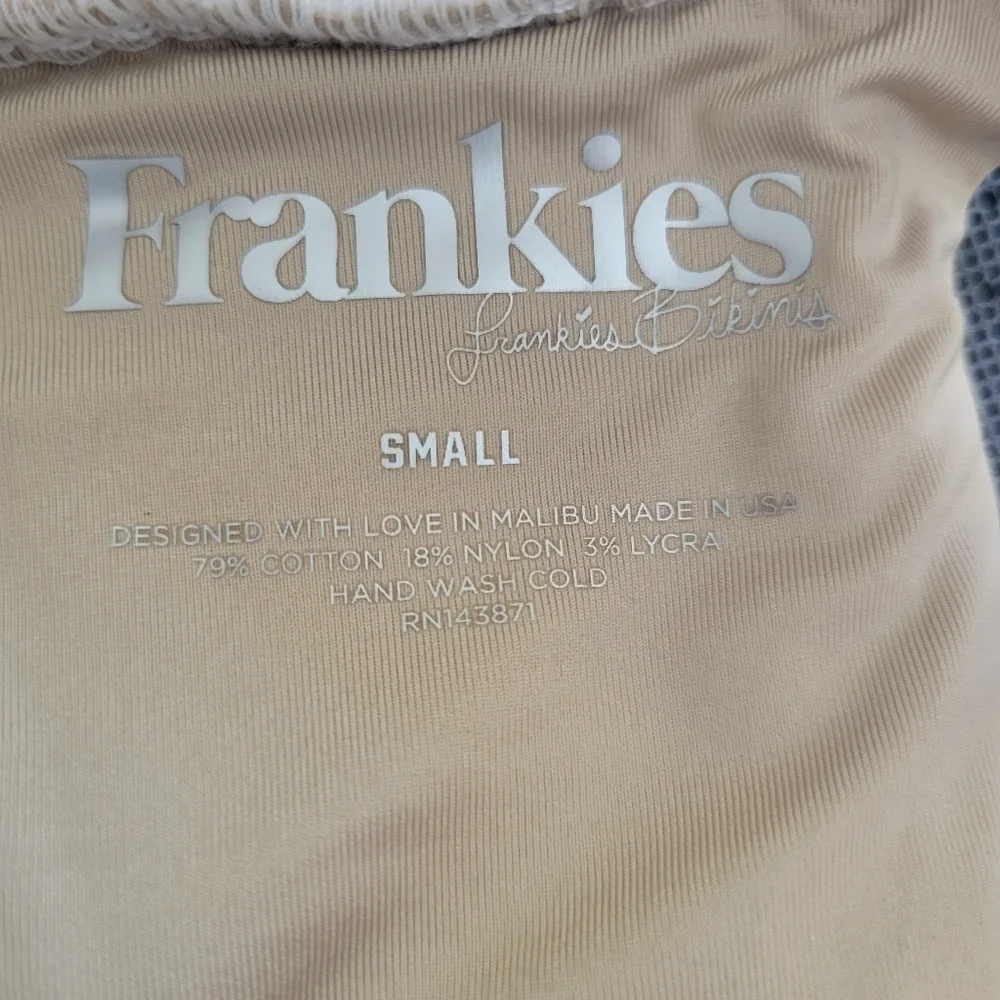 Frankies Bikinis Size Small NWT